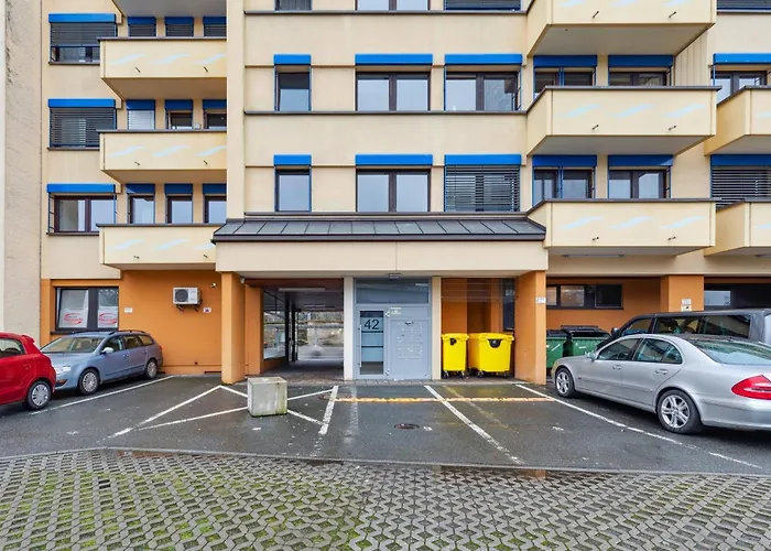 Lejlighed Sali Homes - Hz42 Charming In Heart Of With Balcony