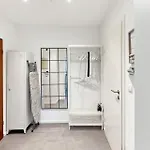Sali Homes - Hz42 Charming In Heart Of With Balcony Bayreuth