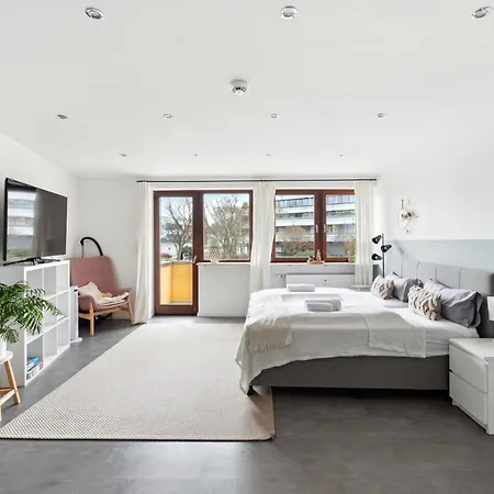 Salí Homes - Hz42 Charming In Heart Of With Balcony * Bayreuth