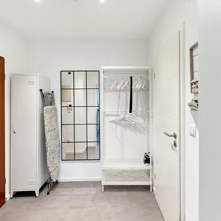 Sali Homes - Hz42 Charming In Heart Of With Balcony Байройт
