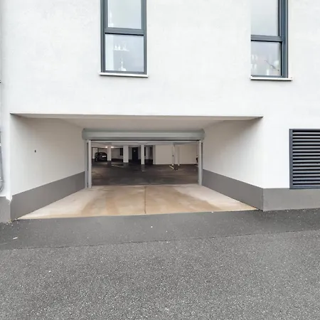 Διαμέρισμα Sali Homes - Hz42 Charming In Heart Of With Balcony Μπαϊρόιτ