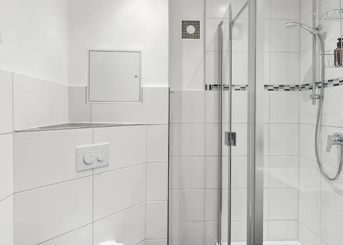 Sali Homes - Hz42 Charming In Heart Of With Balcony דירה באיירוט