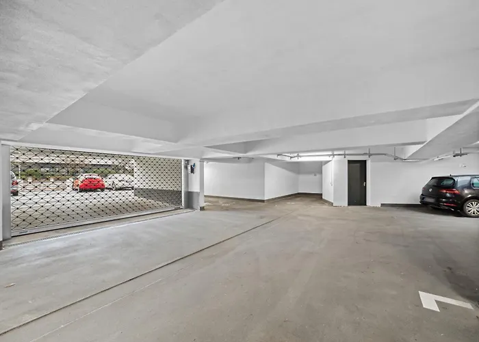 דירה Sali Homes - Hz42 Charming In Heart Of With Balcony באיירוט